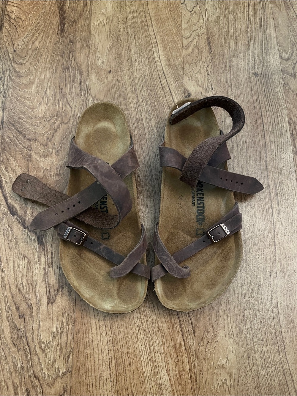 Birkenstock Yara Leather Sandals EU41